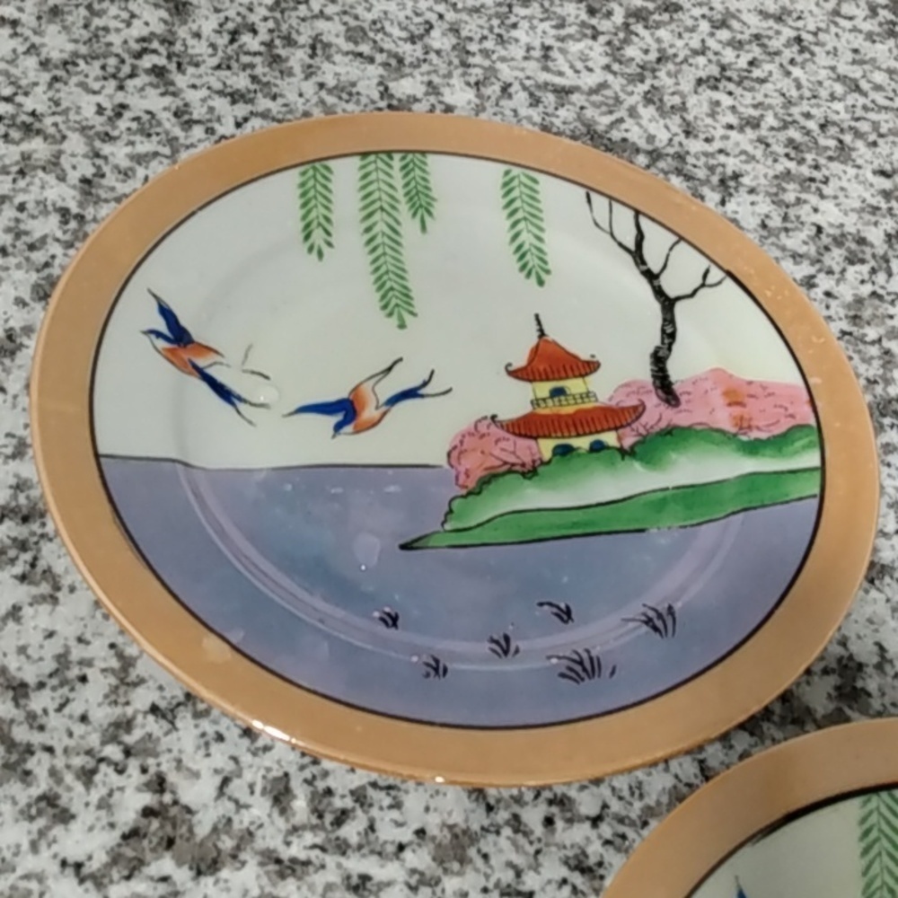 4 Vintage Japanese Gold trimmed plates - Picture 6 of 12